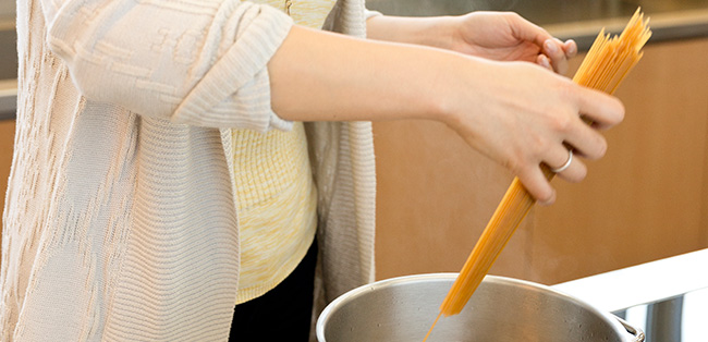 preparing pasta