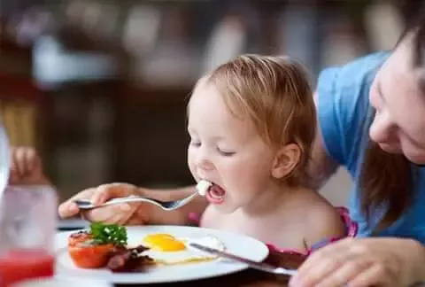 baby eating